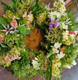 Seasonal  Garden  (Wreath)